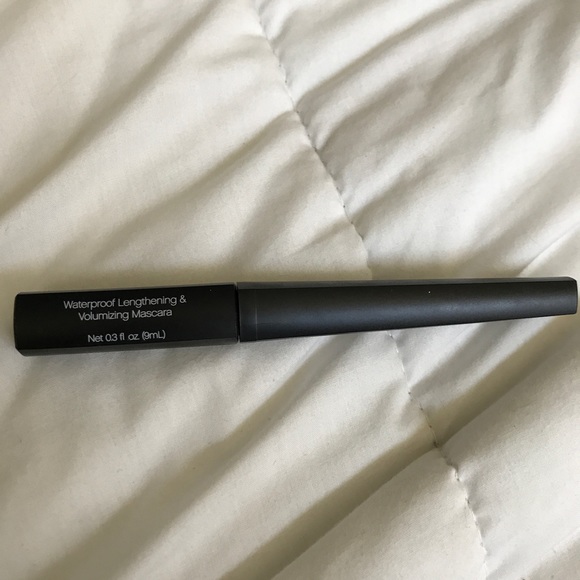 ❤️e.l.f mascara - Picture 3 of 3